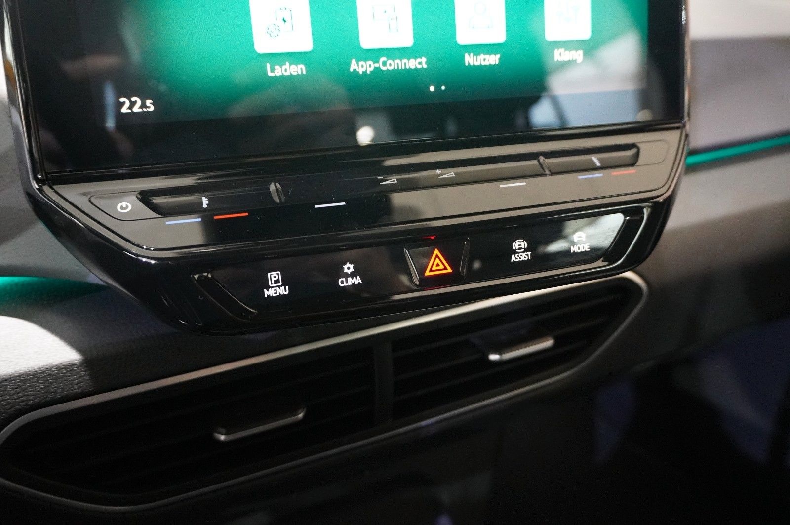 Fahrzeugabbildung Volkswagen ID.3 Pure PERFORMANCE NAVI/LED/VIRTU./PDC/DAB+