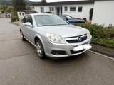 Opel Vectra 1.9 cdtiTüv 2027 - Opel Vectra aus 2007 mit Diesel-Antrieb