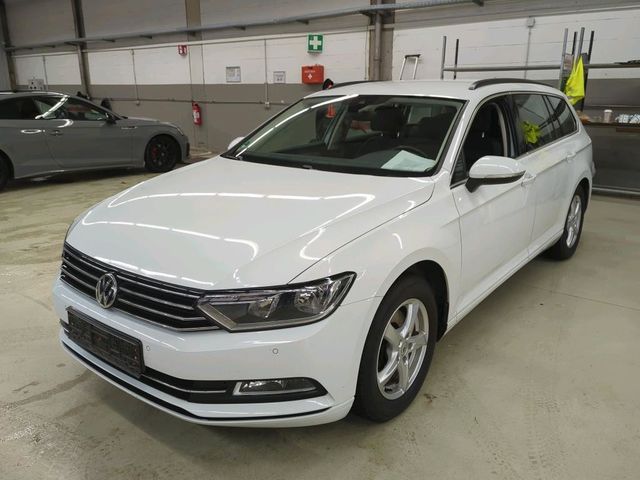 Volkswagen PASSAT VARIANT 2.0TDI DSG LED NAVI LEDER ACC CAM