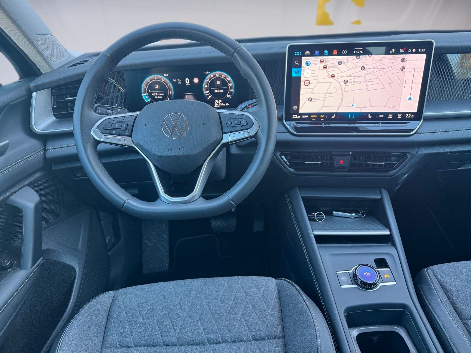 Fahrzeugabbildung Volkswagen Tayron Life 1.5 TSI