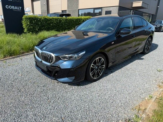 BMW i5 Limousine 40 eDrive M Sport/ PANO / 360 /HC..