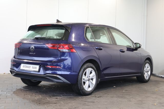 Volkswagen Golf VIII 1.0 TSI Life AID+ACC+LED+CARPLAY