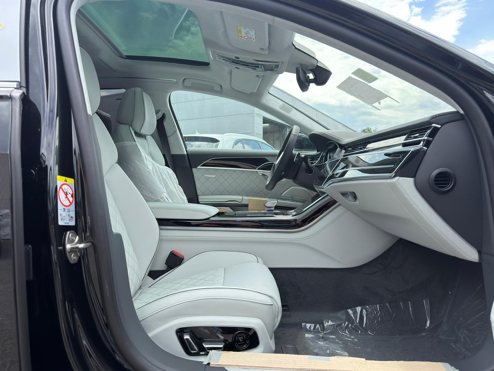 Audi A8 60 TFSI e L QUATTRO/VIP/4-SEATS/B&O/