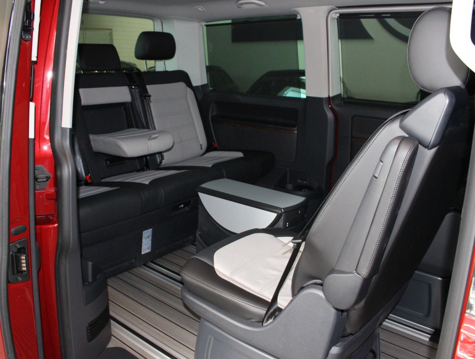 Volkswagen T6.1 Multivan Highline Standh.AHK Kamera foto 11