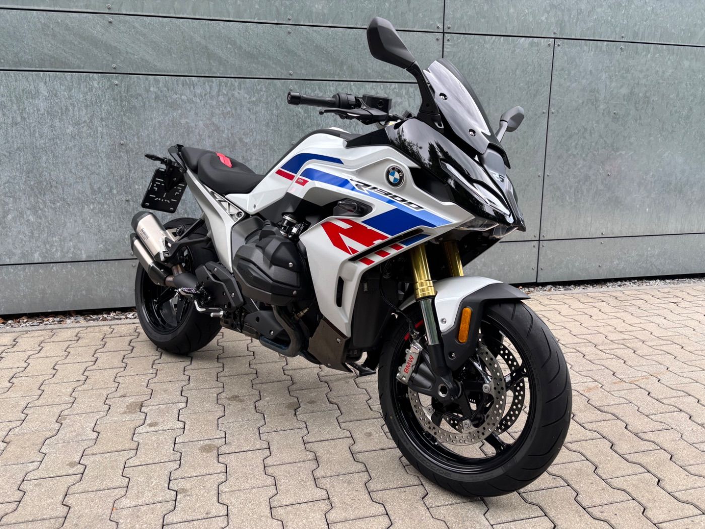 Fahrzeugabbildung BMW R 1300 RS Performance