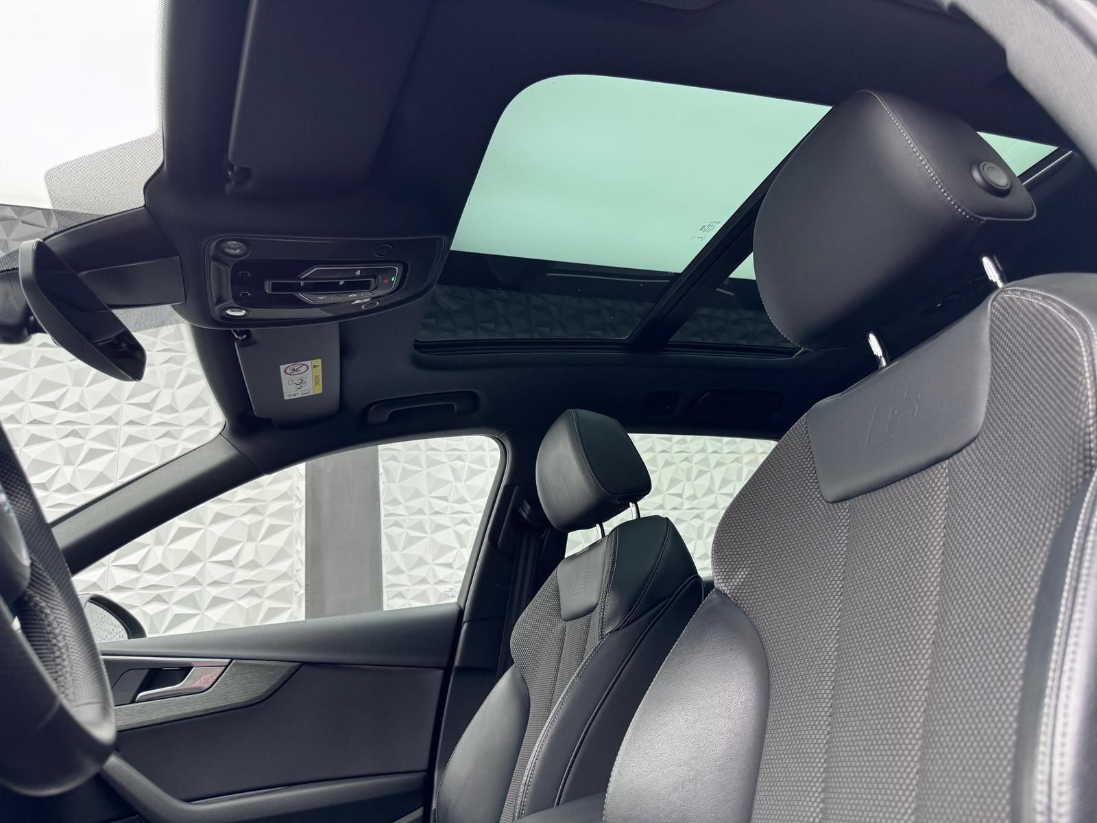 Fahrzeugabbildung Audi 40 TDI S-LINE MATRIX/ACC/KEYL/PANO/VIRTUAL/R-CAM