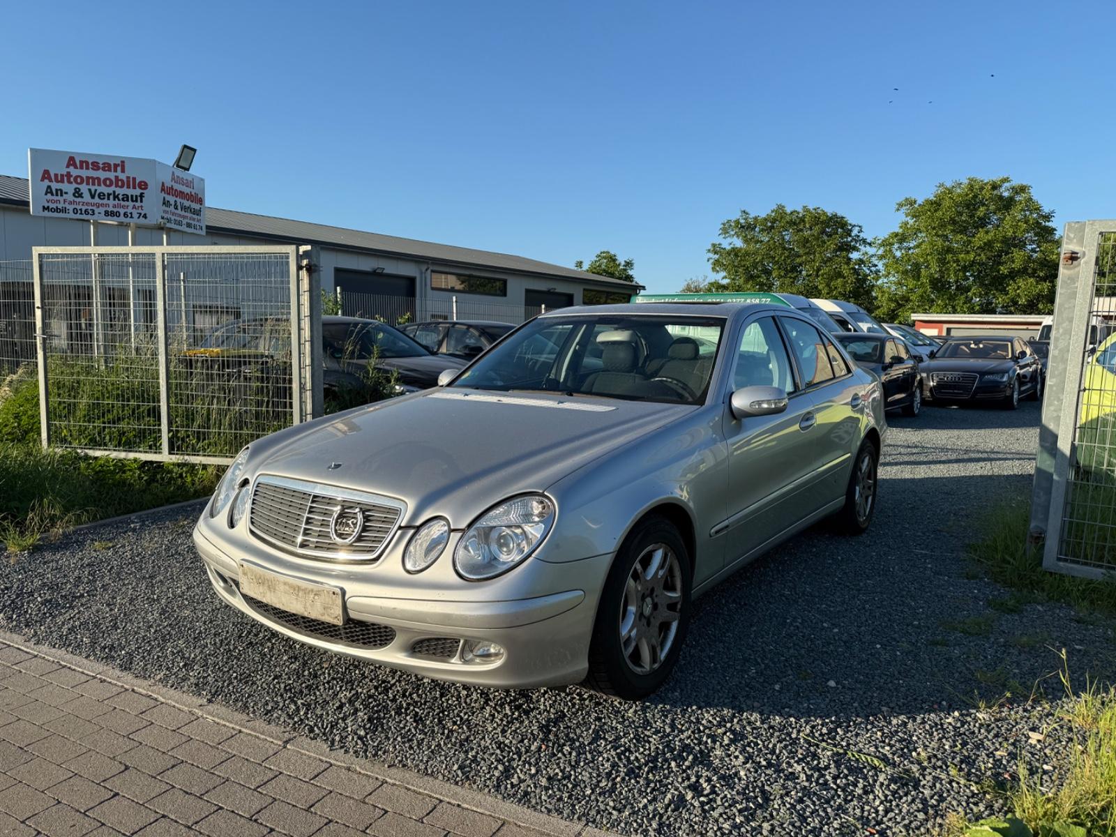 Mercedes-Benz E 200 Limousine Kompressor Automatik