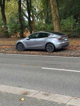 Tesla ModelY Long Range RWD,AHK,Allwetter,+Reardisplay - Tesla Model Y in Essen