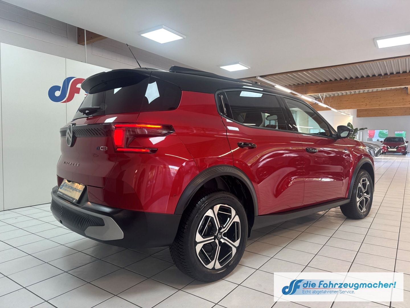 Fahrzeugabbildung Citroën C3 Aircross E 113 MAX HUD Navi LED Apple CarPlay