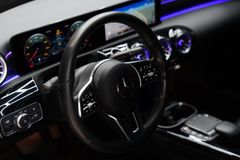 MERCEDES-BENZ A 200 d Limousine 4Matic*CAM*AMBIENTE*PANO*SOUND