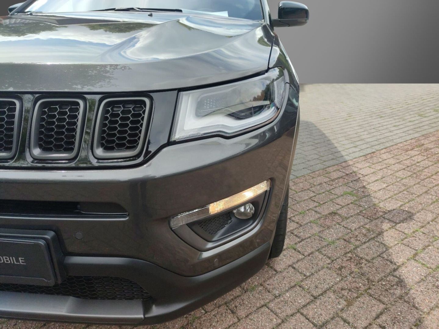 Fahrzeugabbildung Jeep Compass 1.3 ''S'' MultiAir +Pano. +Kamera +Leder