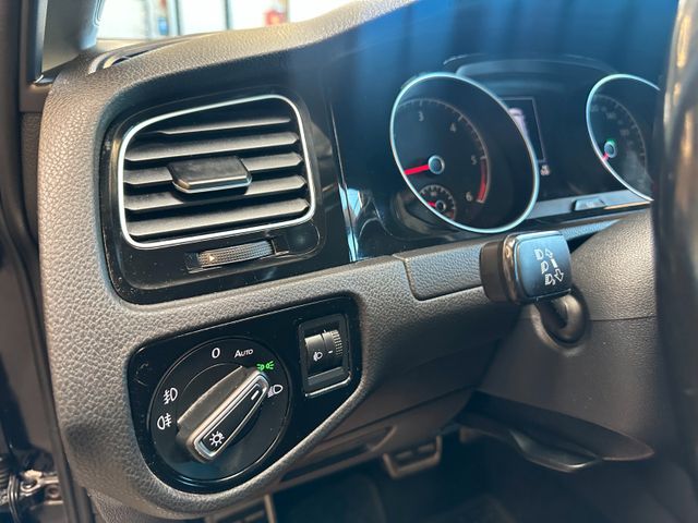 Volkswagen Golf VII Lim. Allstar BMT *Navi*