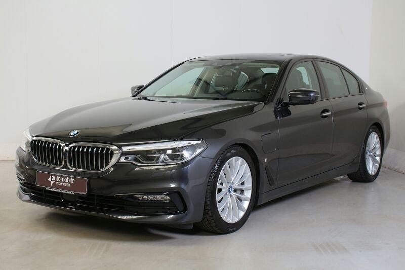 BMW 530e iPerf. Luxury Line ACC HuD Navi/TV HiFi LED