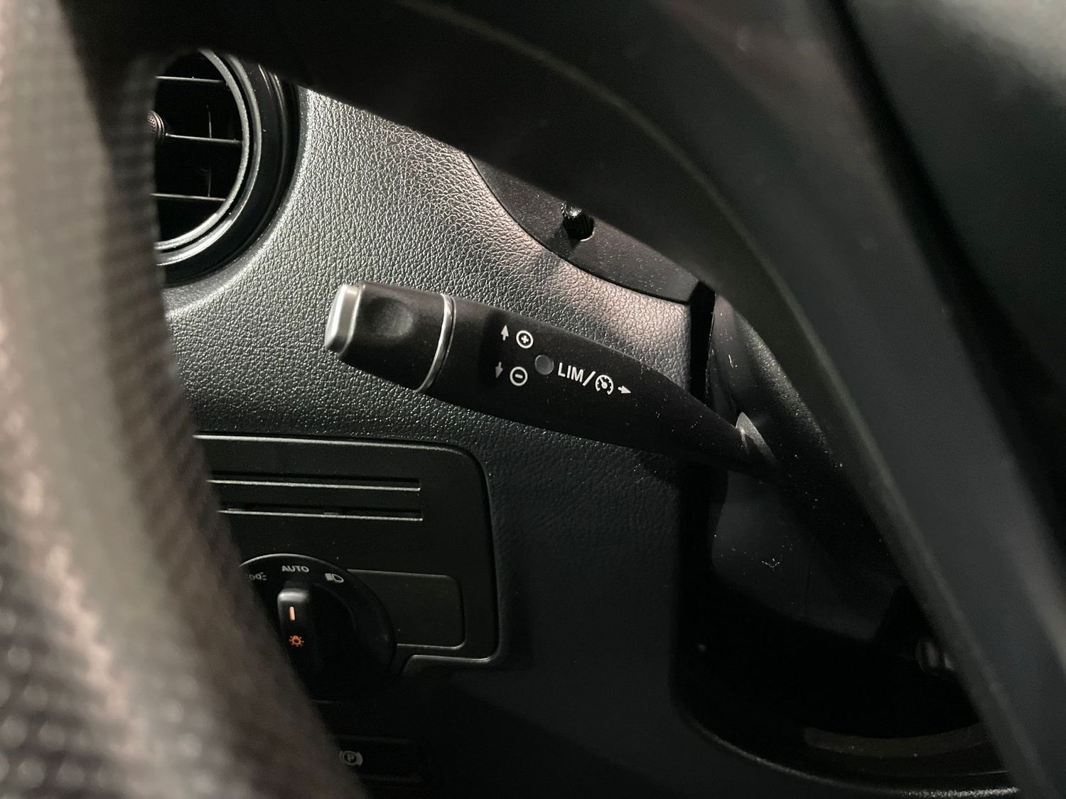 Fahrzeugabbildung Mercedes-Benz Vito 114 CDI lang #LED#Klima#Tempomat