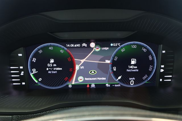 Skoda Karoq 2.0 TDI Ambition STDHZG+AID+ACC+KAM+AHK