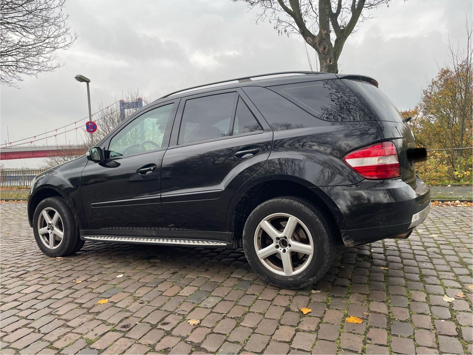 Mercedes-Benz ML350 2006 — engine 272 HP (200kW)