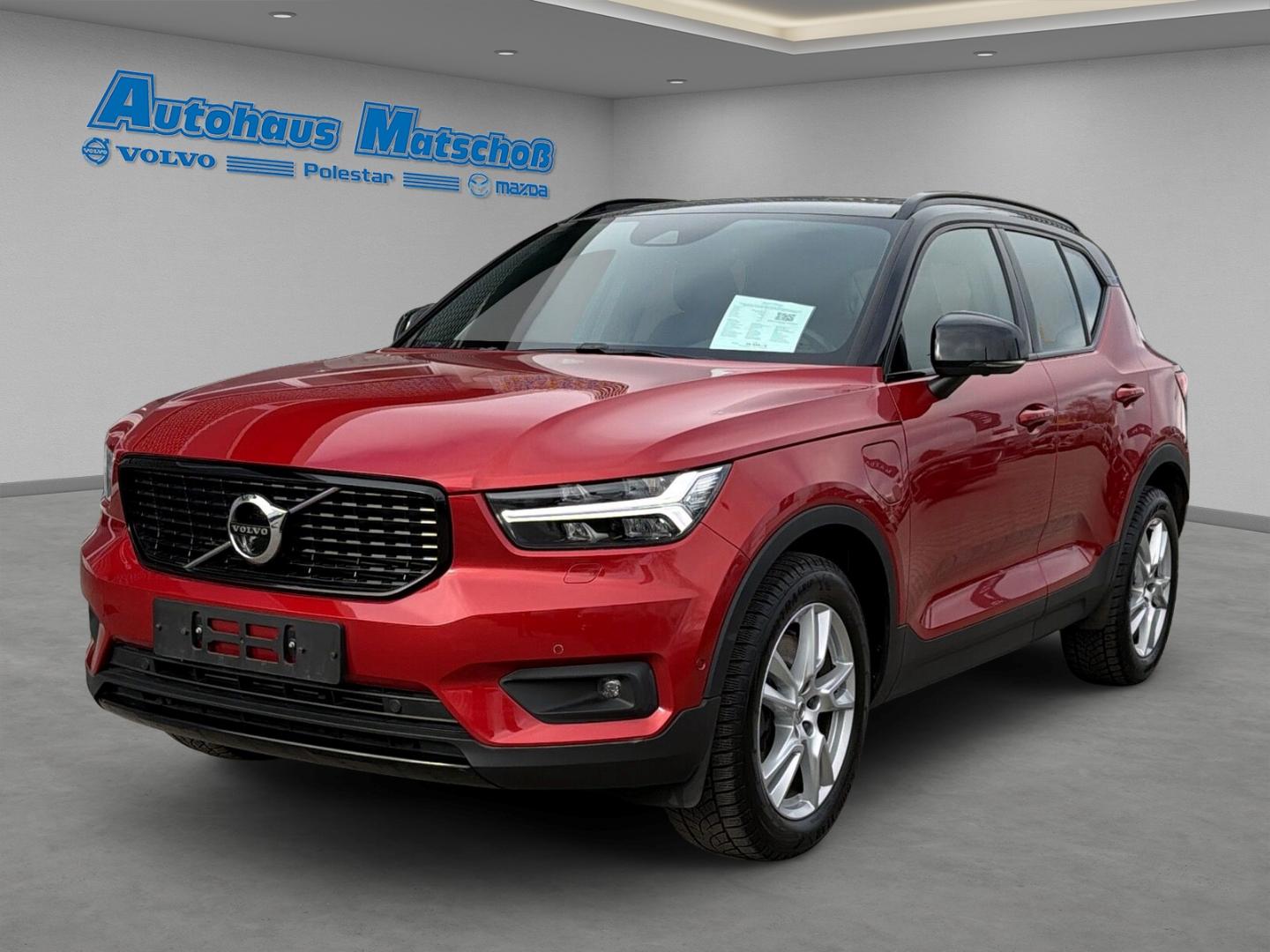 Volvo XC40 R Design Recharge HUD AHK Navi Leder Digita