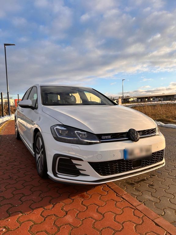 Image of Volkswagen Golf