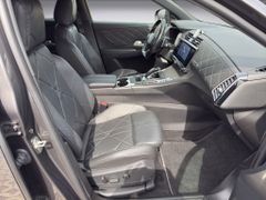 Fahrzeugabbildung DS Automobiles DS 7 Crossback HDI 130 So Chic AHK LEDER NAVI