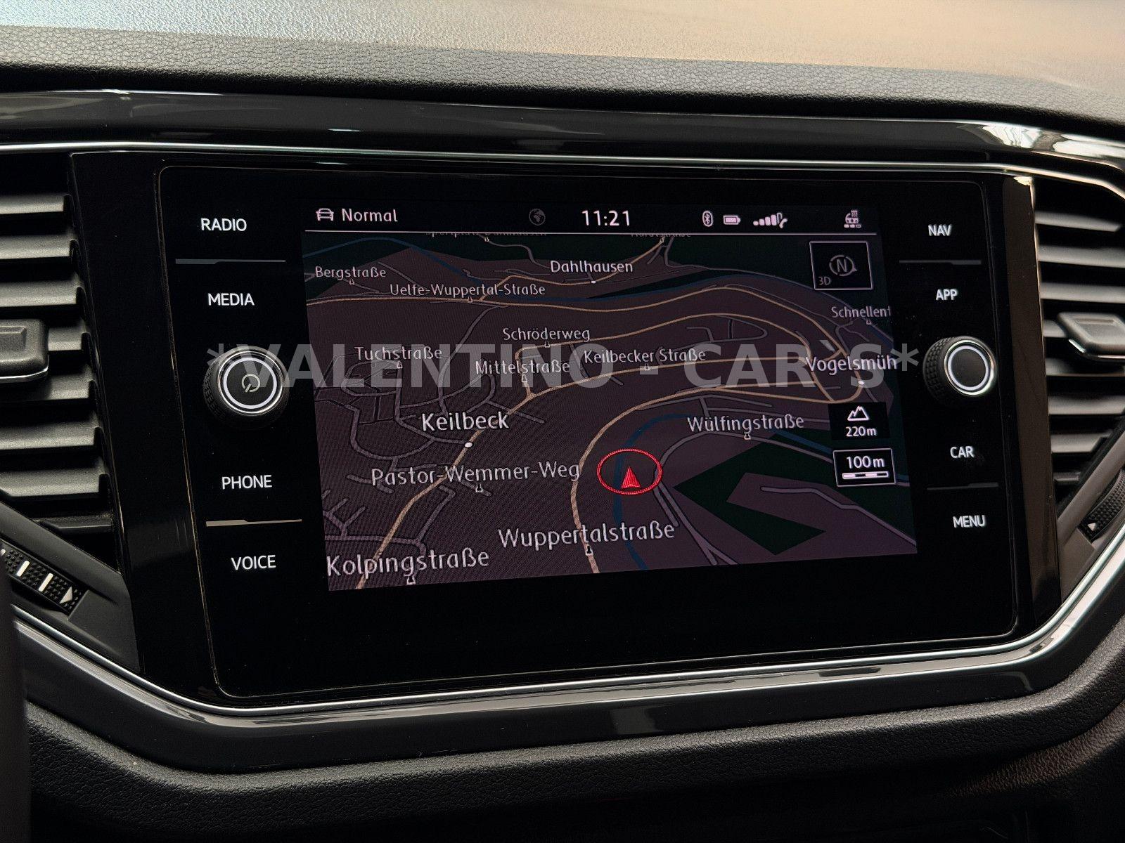 Volkswagen T-Roc Sport 4M/Standh/Pano/AHK/Virtu/Assis/Beats