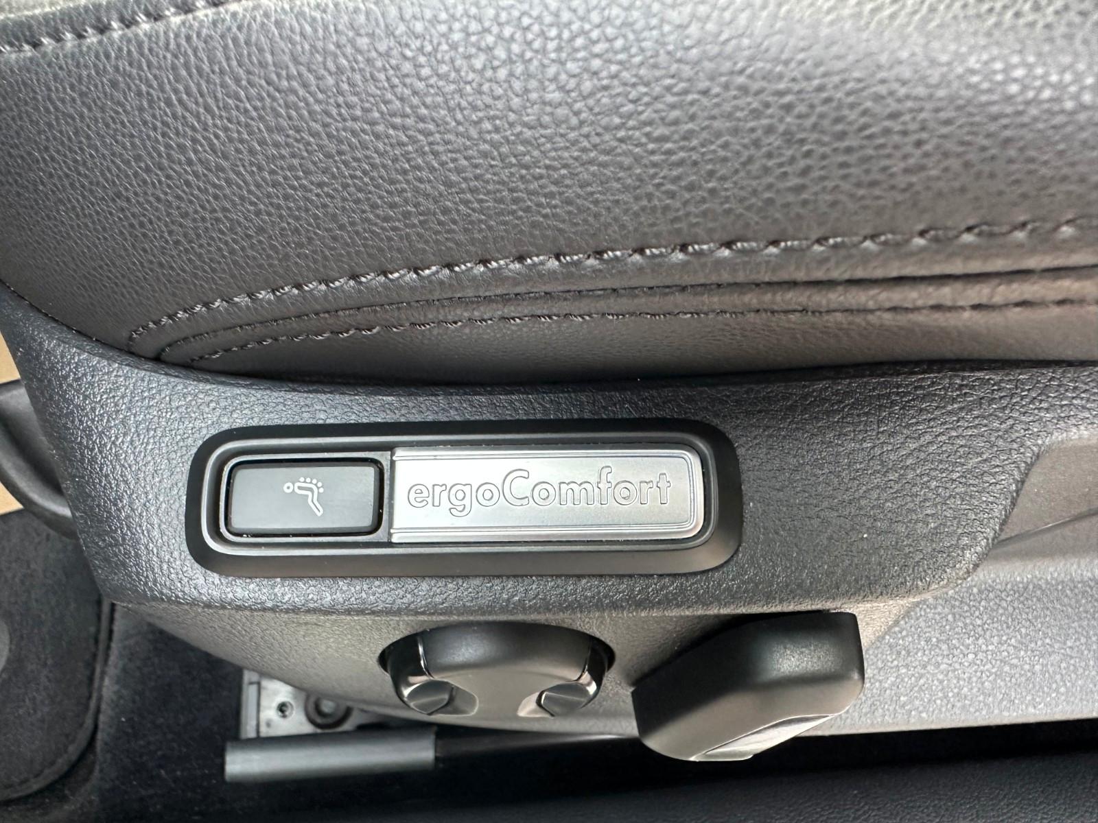 Volkswagen Passat Variant Highline / Massage/Matrix-LED/ACC