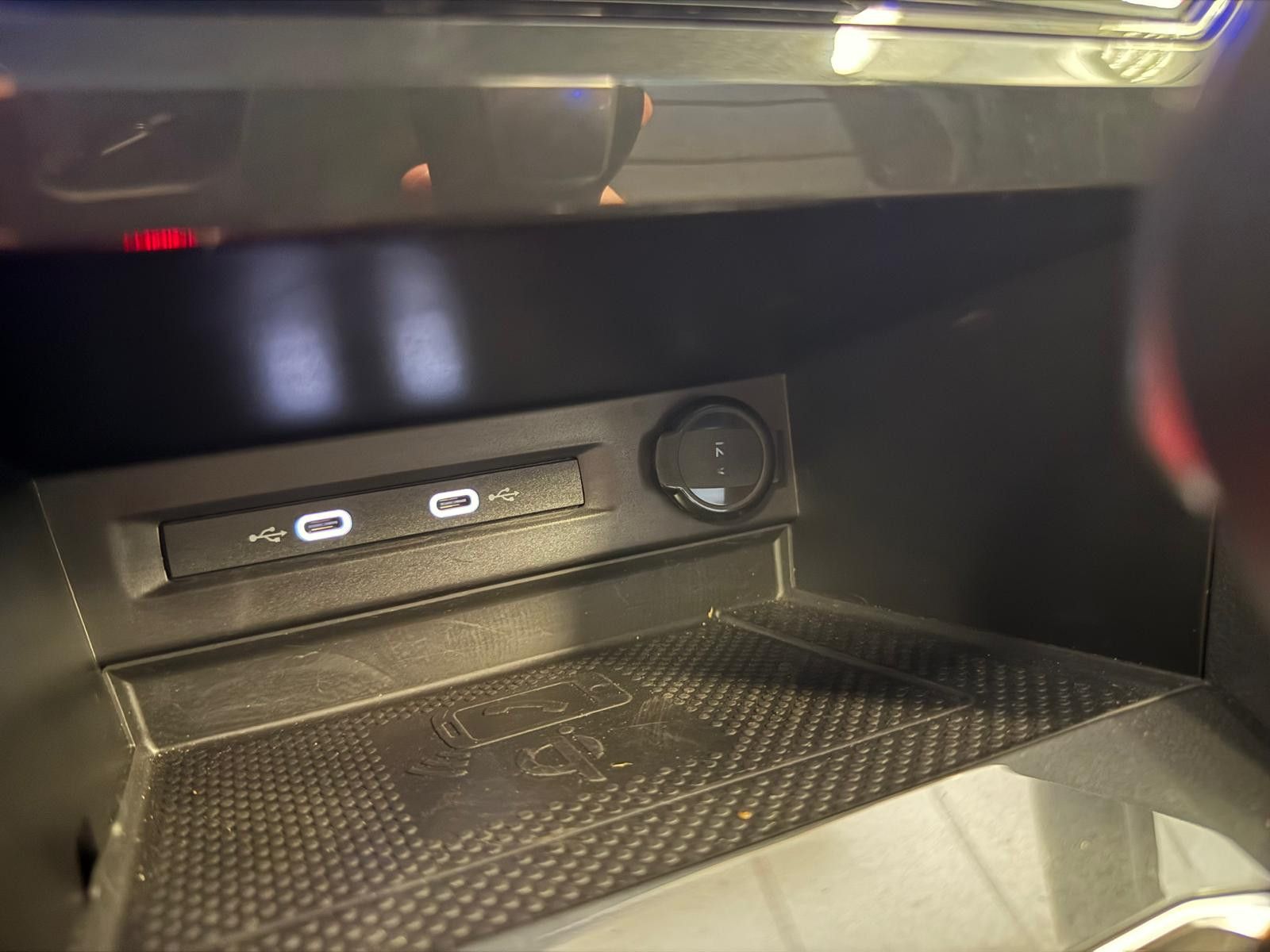 Fahrzeugabbildung SEAT Tarraco Xcellence/ LED/AHK/NAVI/CARPLAY