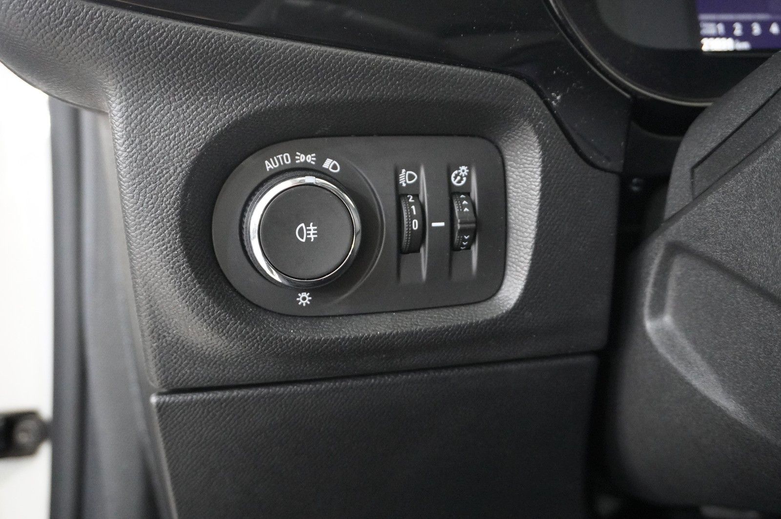 Fahrzeugabbildung Opel Corsa F 1.2T ELEGANCE NAVI/LED/KAMERA/SPORT/DAB+