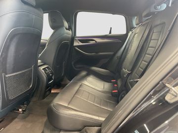 BMW X4 - 10