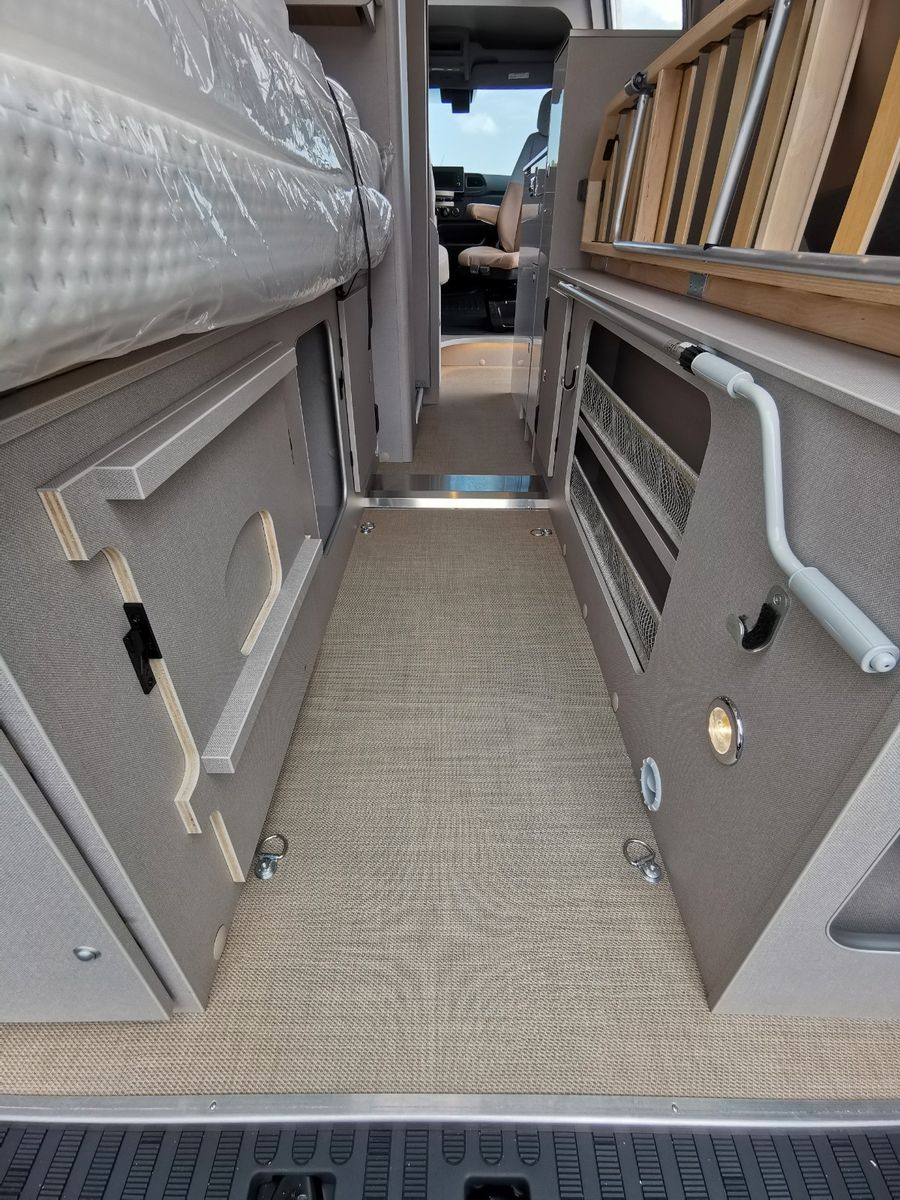 Fahrzeugabbildung Bürstner Delfin Limited C 621 - SIE SPAREN 19.253 € !!!