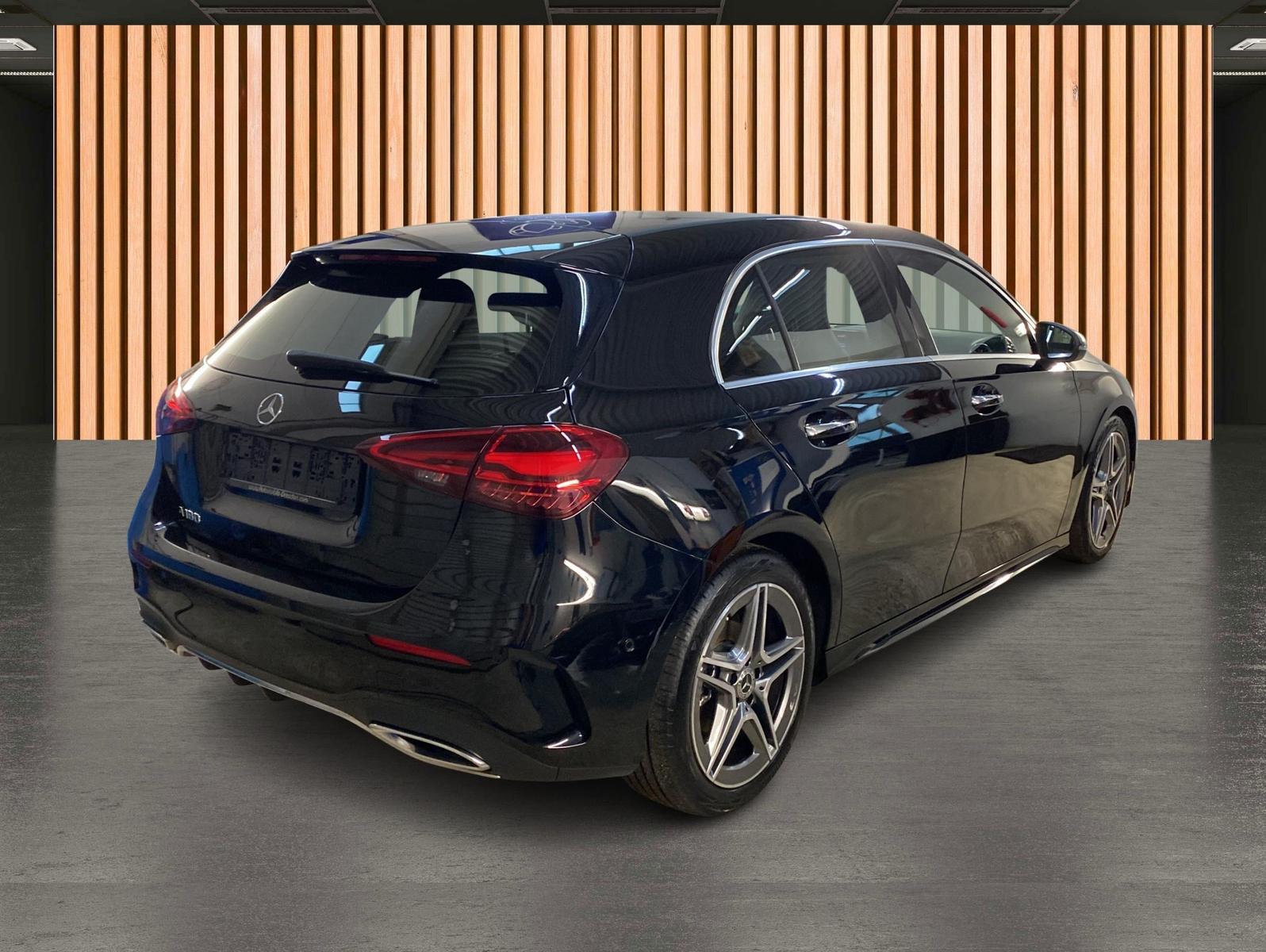 Mercedes-Benz A-Class AMG Line 7G Tronic*Navi*DAB*KeyGo*MBUX*, миниатюра 16