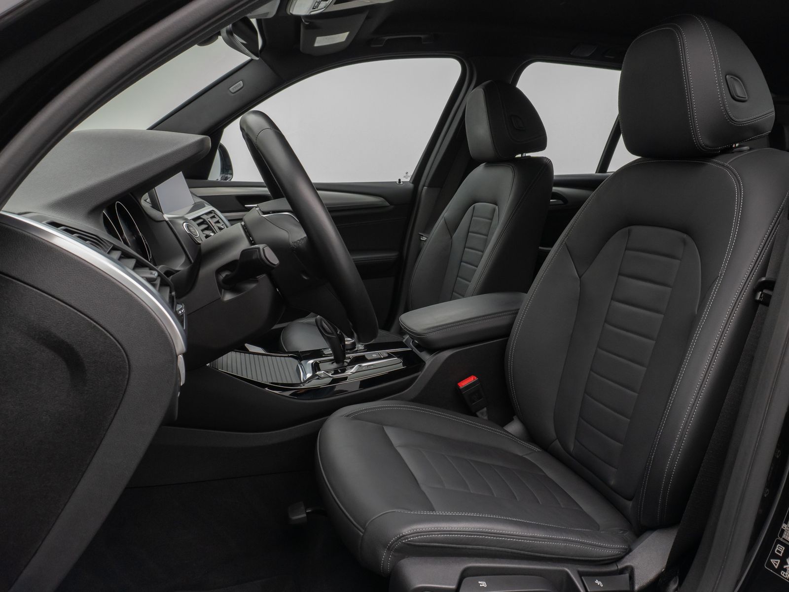 Fahrzeugabbildung BMW X3 xD20i ADVANTAGE DAB GeschwindigReg PDC Leder