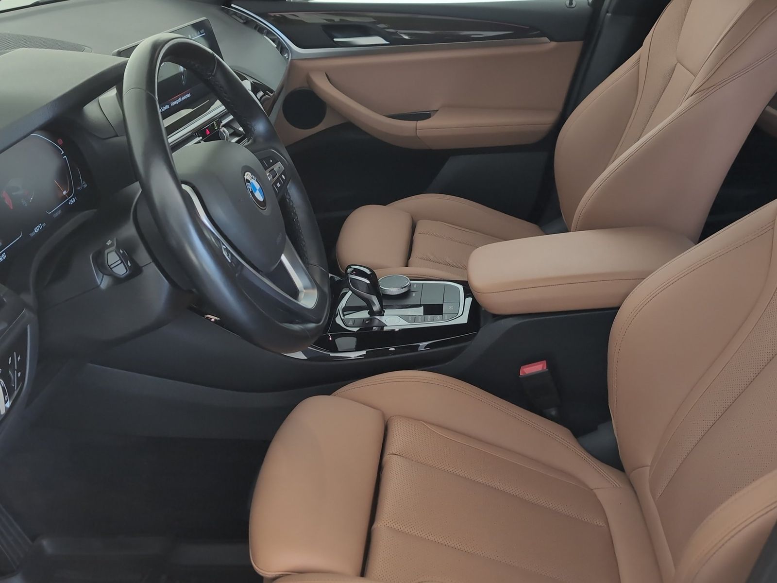 BMW X3 xDrive30i Navi/LED/AHK/RFK/SHZ/Apple/PDC v+h foto 3