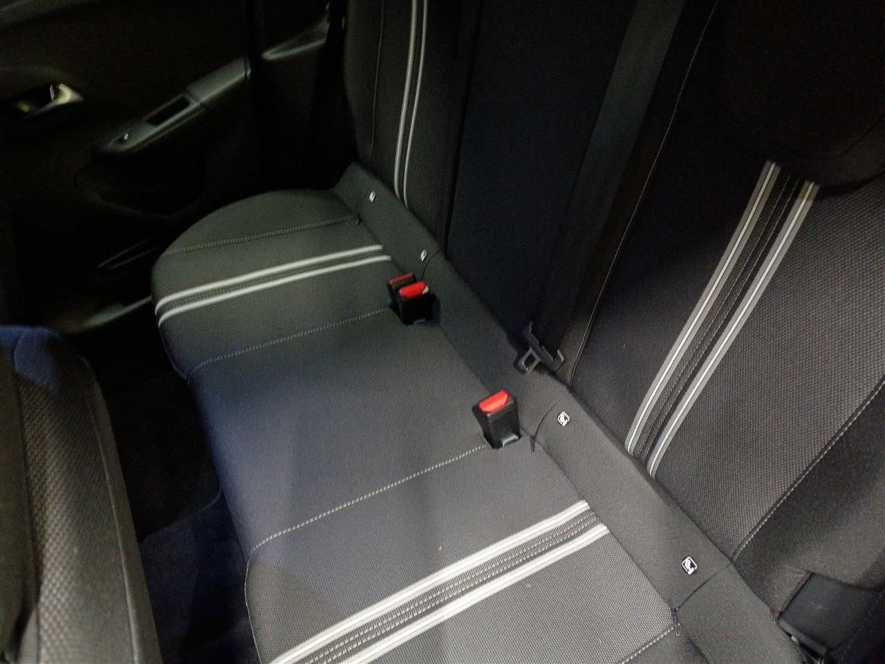 Fahrzeugabbildung Opel Corsa 1.2T GS - Navi,Matrix-L, Sitz-, Lenkradhzg