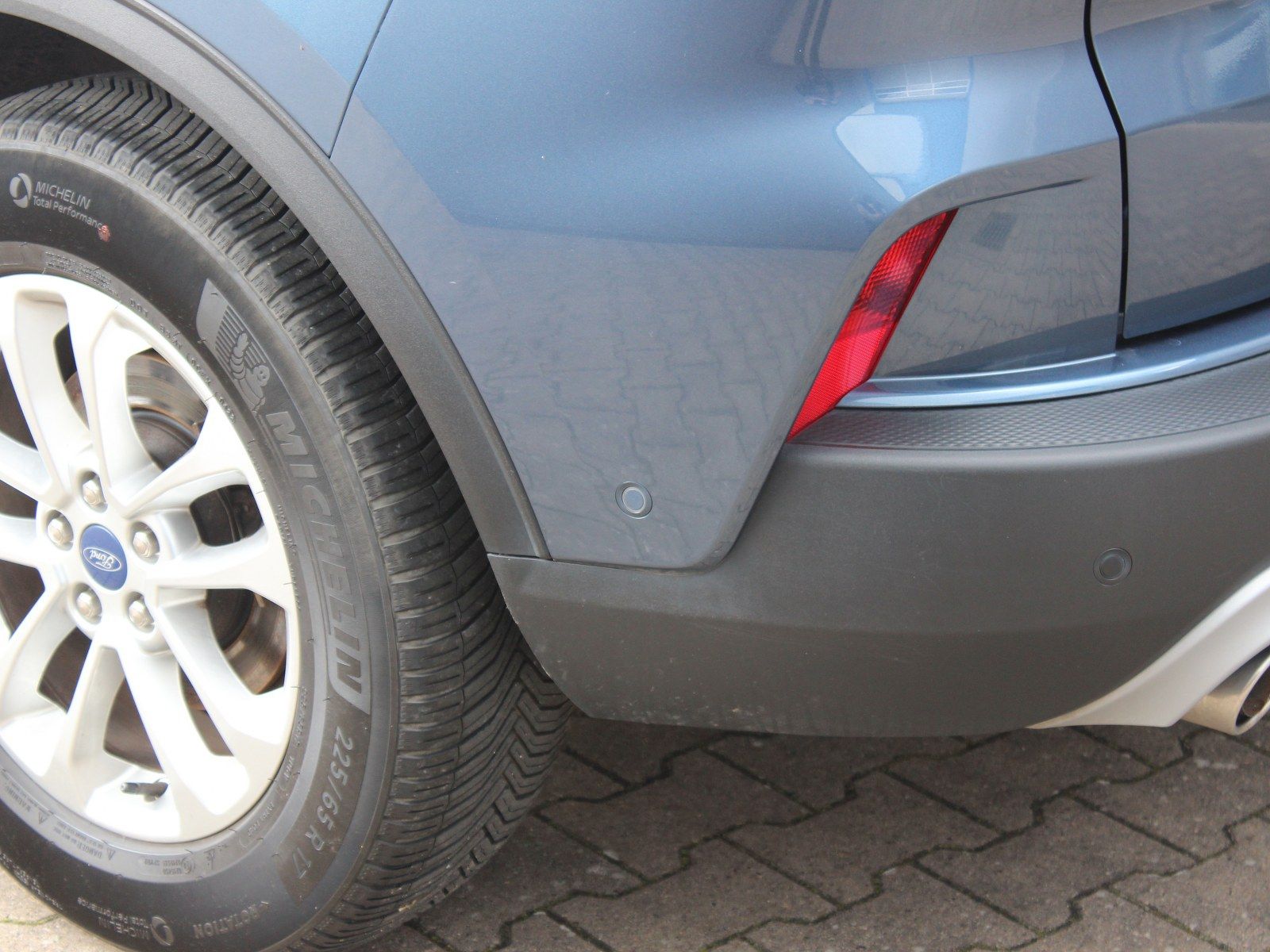 Fahrzeugabbildung Ford Kuga Plug-In Hybrid Titanium 2,5 Duratec