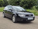 Audi A4 2.5 TDI Avant Klima I SHZ I 2 Hand I