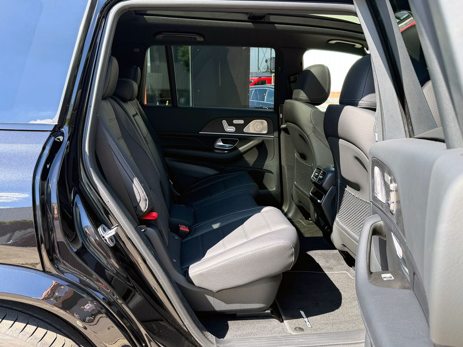 Fahrzeugabbildung Mercedes-Benz GLS 450d 4M AMG 7-Stz. AIRMATIC ACC LED 360° AHK