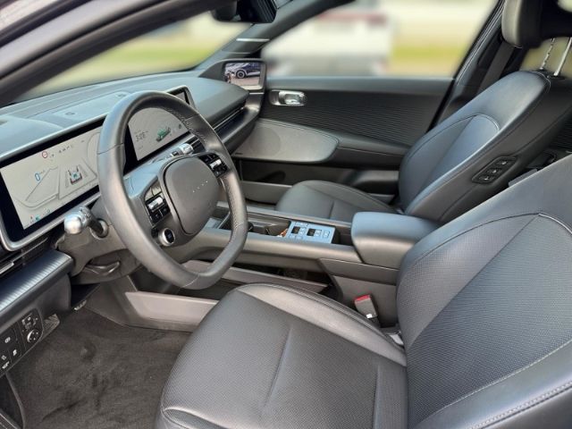 Fahrzeugabbildung Hyundai IONIQ 6 Allradantrieb 77,4kWh  UNIQ-Paket+digita
