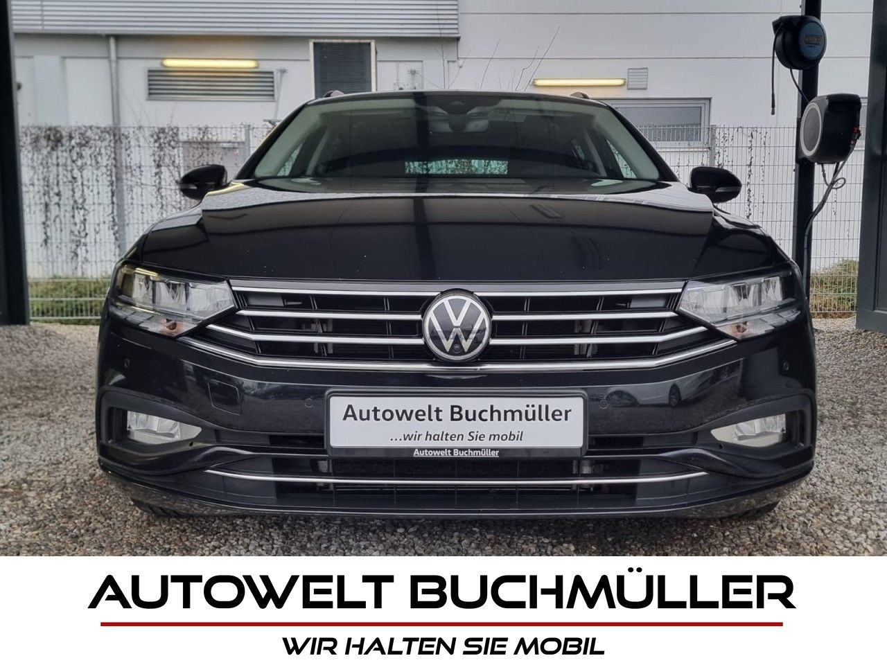 Gebrauchtwagen Volkswagen Passat Passat 2.0 TDI DSG,LED,STANDH,AHK,PANO,360ACC in Nersingen