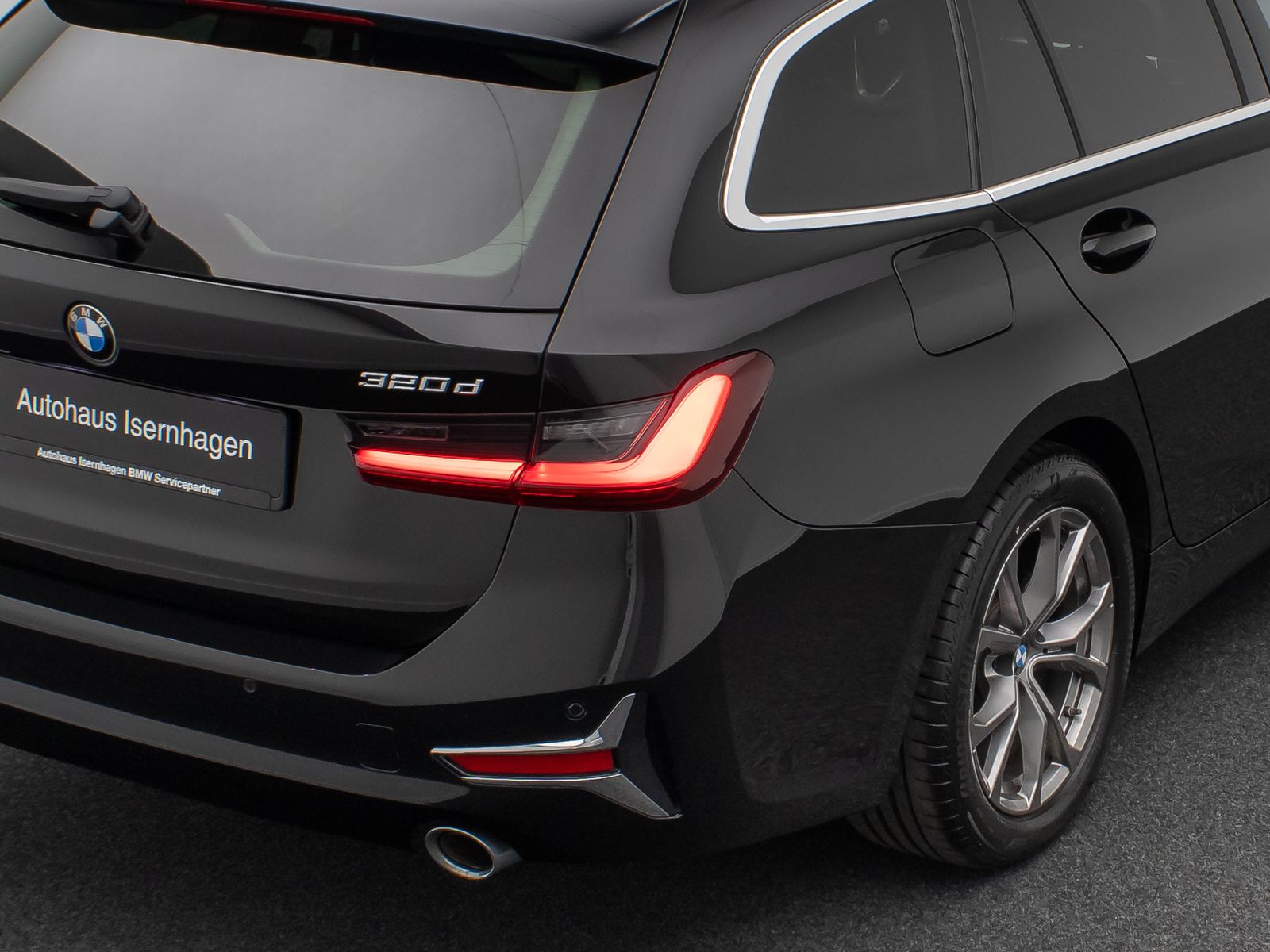 Fahrzeugabbildung BMW 320d Luxury Line DAB Leder Komfort HiFi Sport