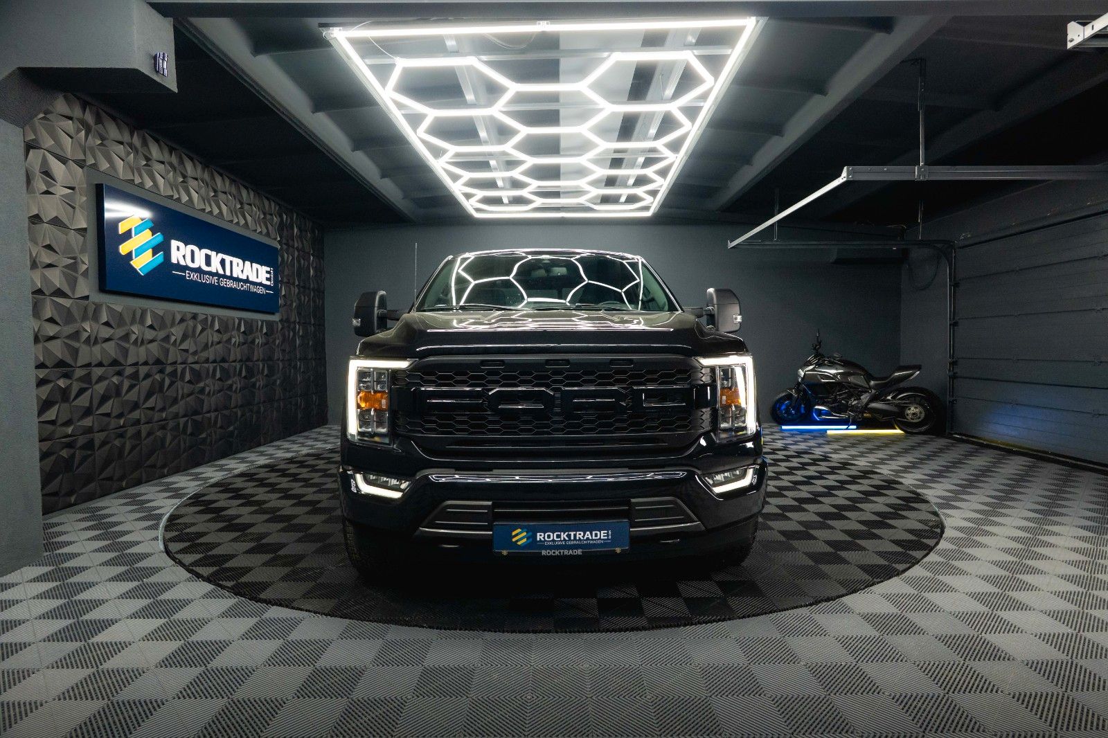 Fahrzeugabbildung Ford F150 5.0L V8 4x4 SuperCrew Longbed RAPTOR 19%