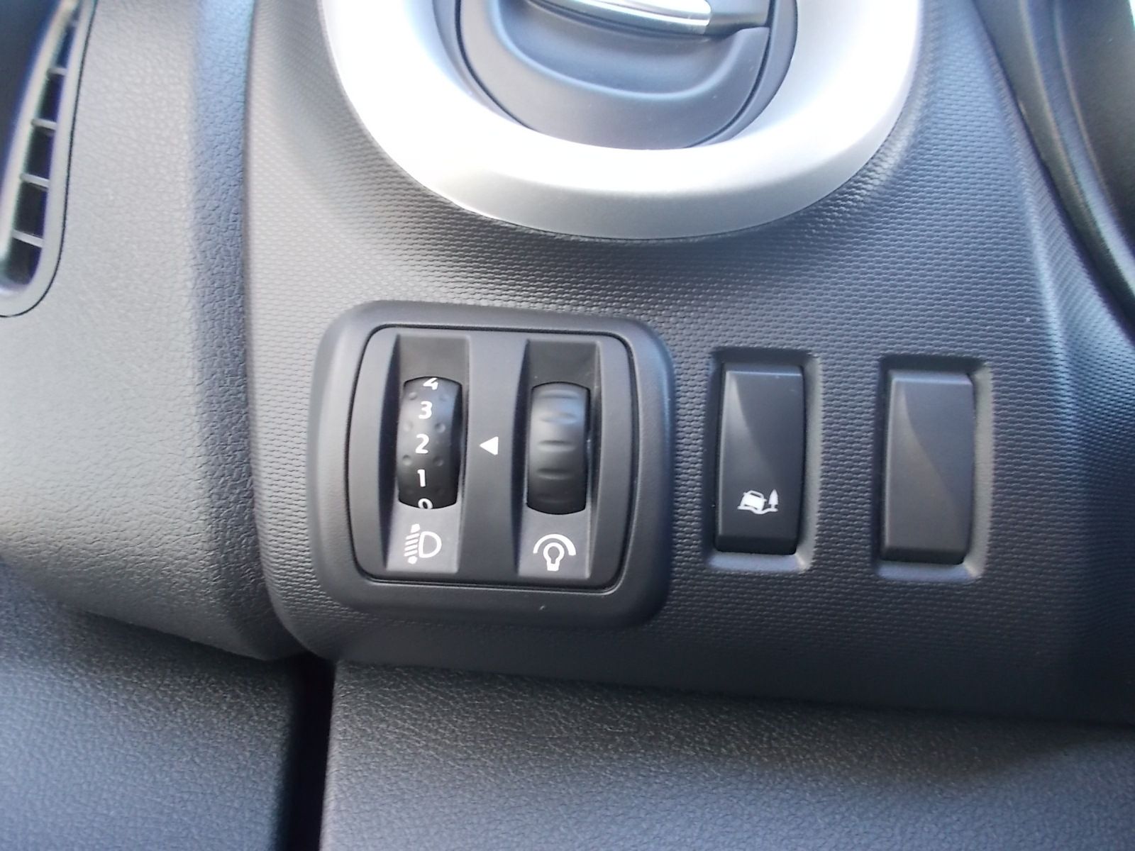 Fahrzeugabbildung Fiat Talento 2.0 Mjet 145 PS L2H1 Family NAVI AHK