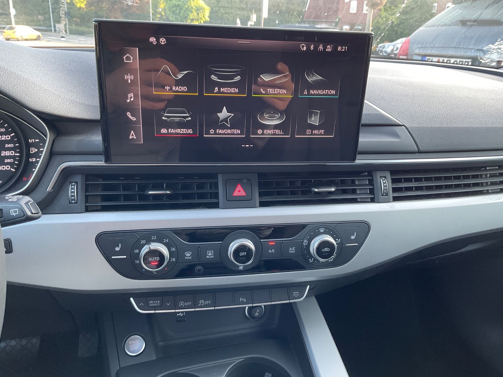 Fahrzeugabbildung Audi A4 Avant 40 TDI S tronic,Navi,LED,Induktives Lad