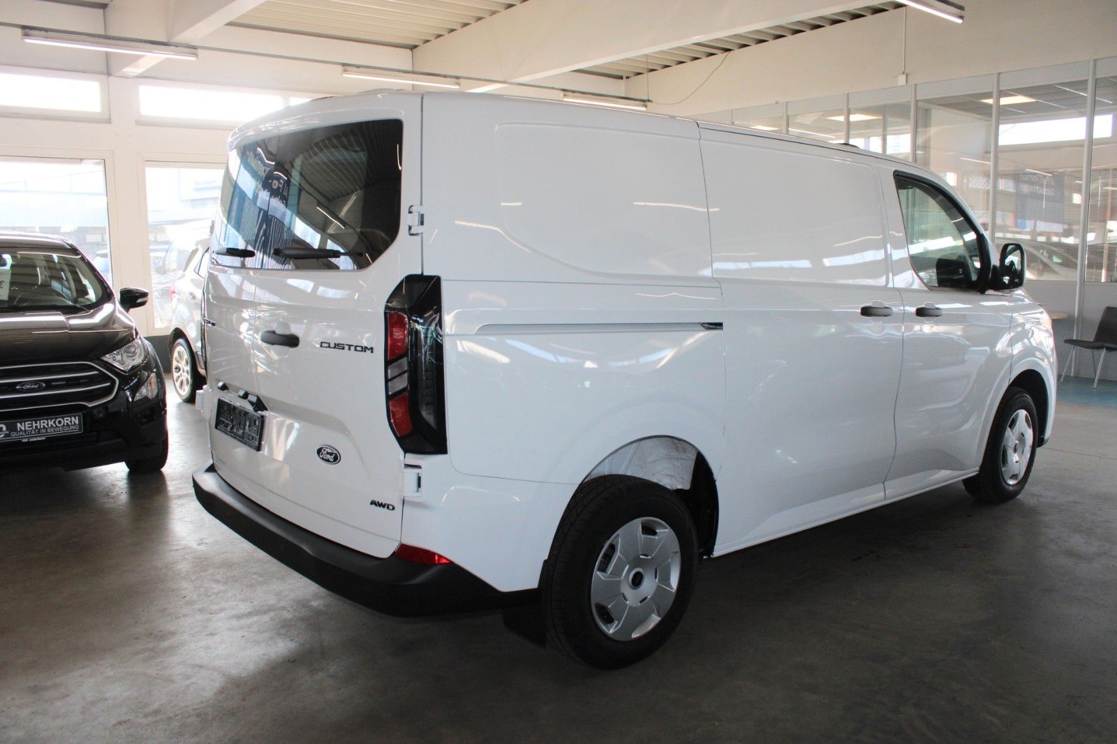 Fahrzeugabbildung Ford Transit Custom L1 TREND AWD Automatik Kasten