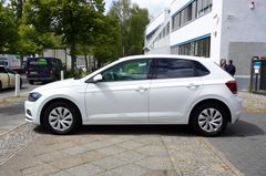 Fahrzeugabbildung Volkswagen Polo VI Comfortline DSG Klima Tempomat PDC TOP!