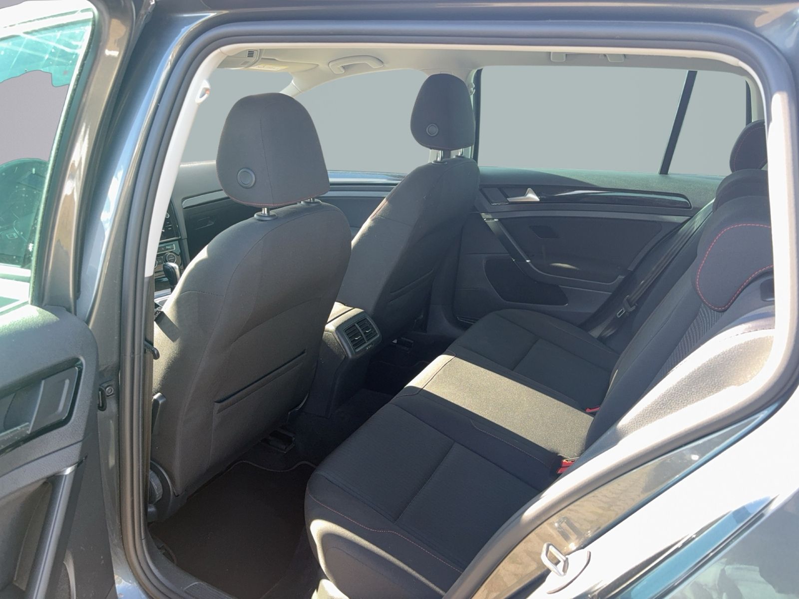 Golf VII 1.6 TDI BMT Sound PDC,NAV,SHZ.
