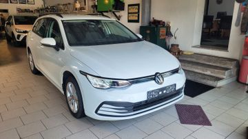 Volkswagen Golf - 8