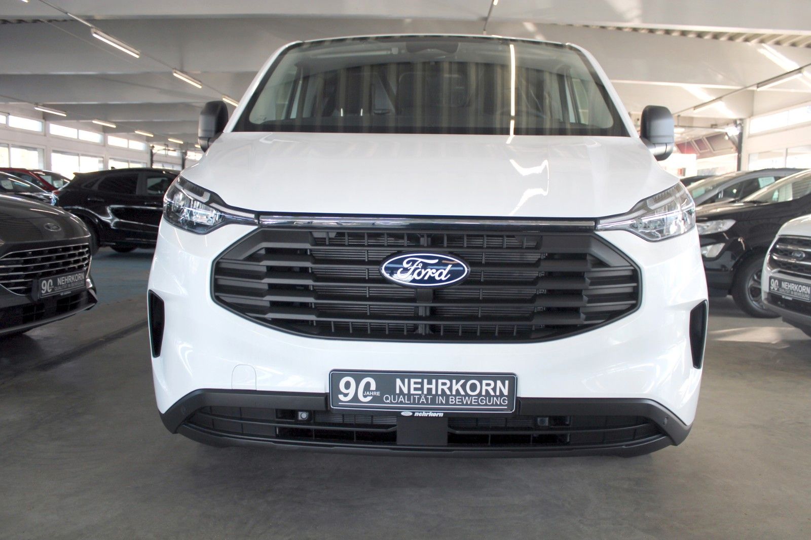 Fahrzeugabbildung Ford Transit Custom L1 TREND AWD Automatik Kasten