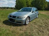 BMW 320d E91 Kombi AHK Klima TÜV 05/26 Motor top