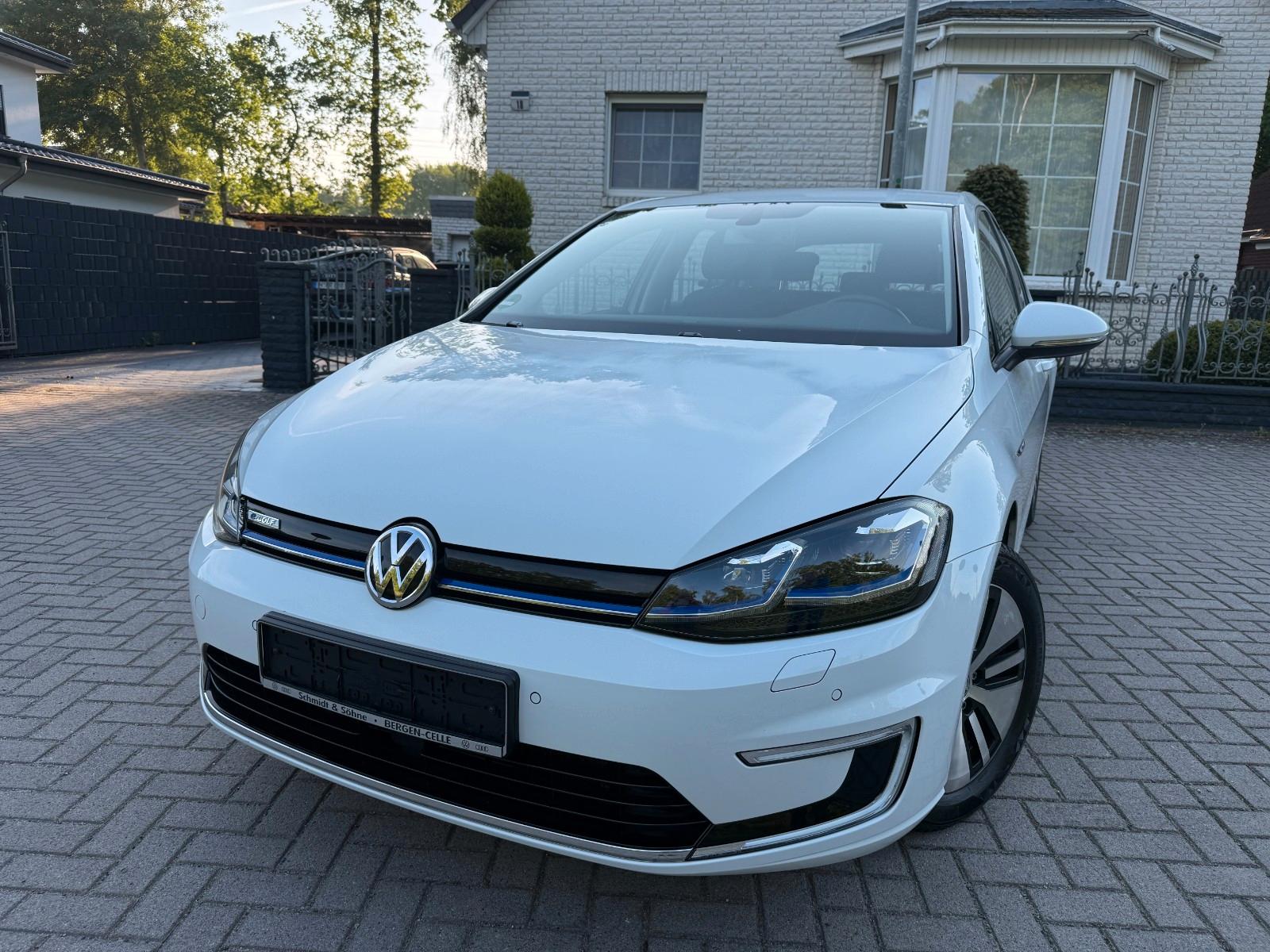 Volkswagen Golf VII Lim. e-Golf NAVI Front assist LED PDC