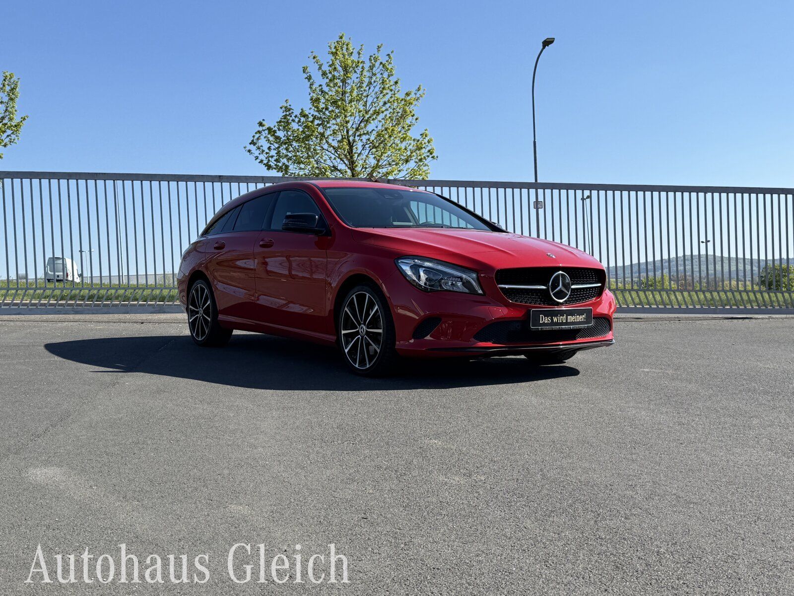 Fahrzeugabbildung Mercedes-Benz CLA 250 Shooting Brake Urban Navi/Distronic/Klim